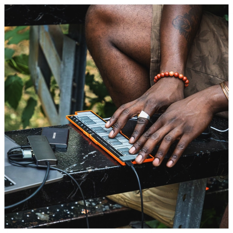 Korg NanoKey Fold LO Controller MIDI Arancione