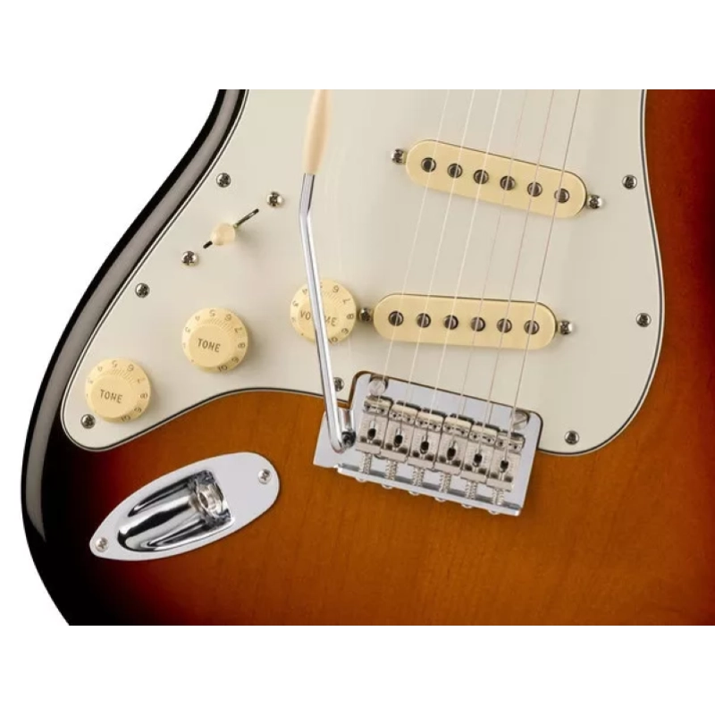 Fender Player II Stratocaster® Left-Hand, Rosewood Fingerboard, 3-Color Sunburst