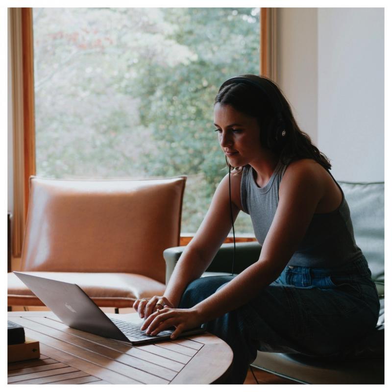 Adam Audio H200 Cuffia da Studio Chiusa 32 Ohm