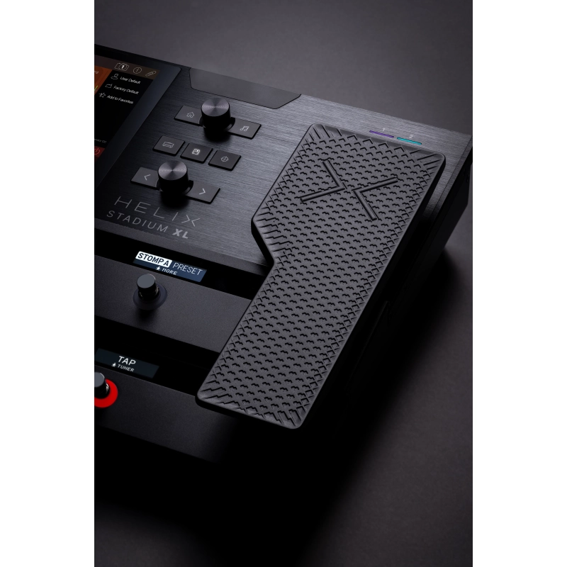 Helix Stadium XL Floor_Beauty_3996