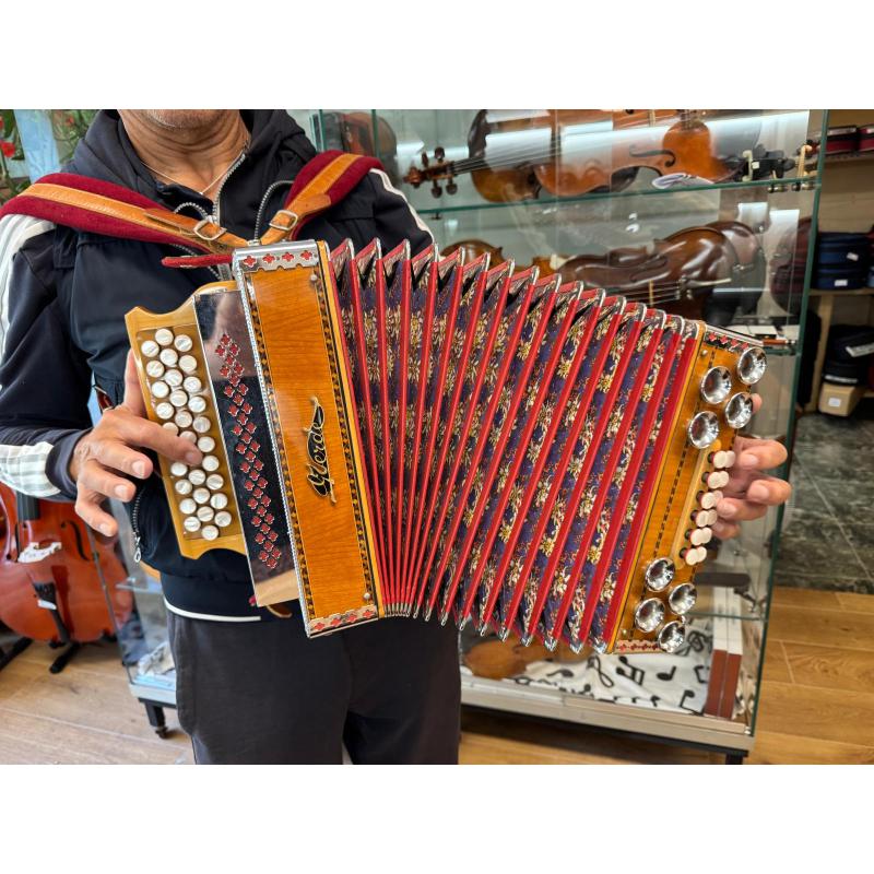 usato Organetto Tirolese Verde 12 Bassi, 31 Bottoni