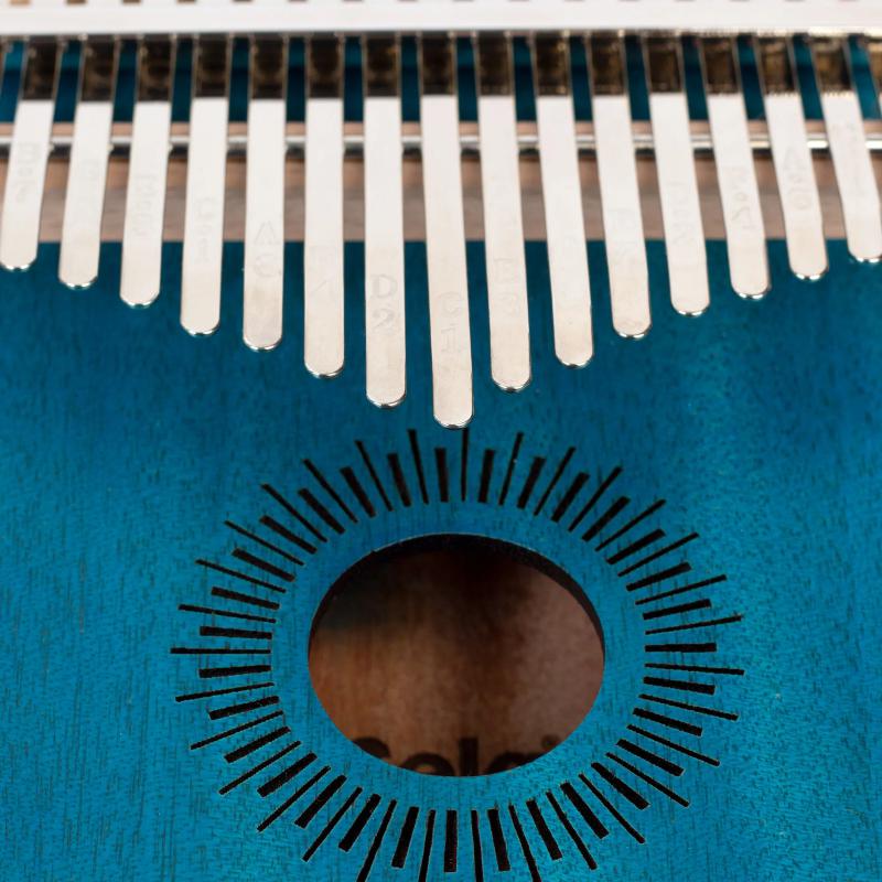 Sela SE-249 Kalimba Mahogany 17 Blue