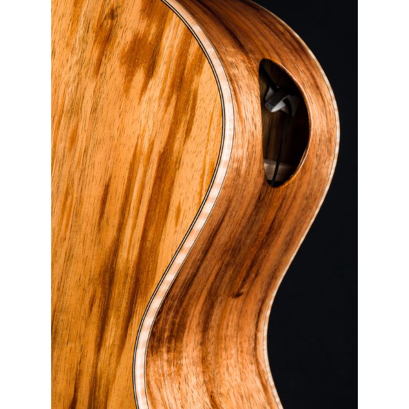 Eastman AC622CE-KOA-LTD tutta massello con pickup e Soundport