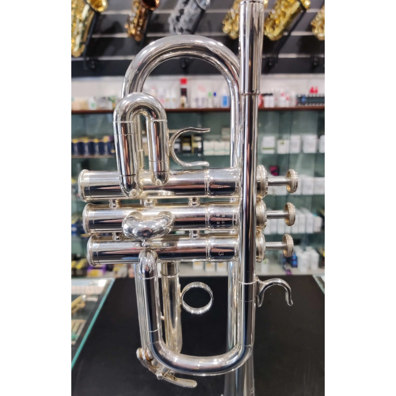 usato Yamaha YTR6610S Tromba Mib/Re Argentata