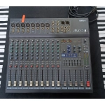usato Yamaha MX12/4 Mixer