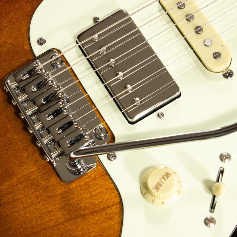 R66 Schecter Original Traditional Williams 3 Tone Sunburst