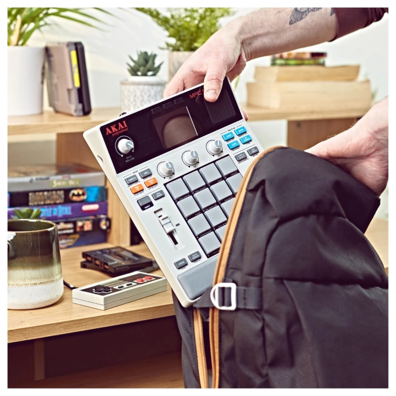 Akai MPC Sample Campionatore Portatile Santalone