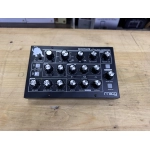 usato Moog Music Minitaur Sintetizzatore Analogico MIDI