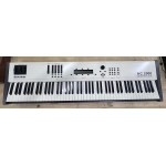 usato Oberheim MC2000 Master Keyboard 88 Tasti
