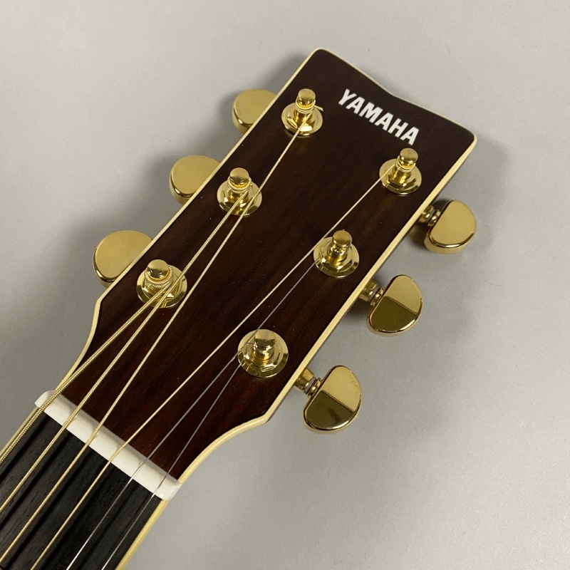 Yamaha LL16ARE Chitarra Acustica elettrificata finitura Natual Are