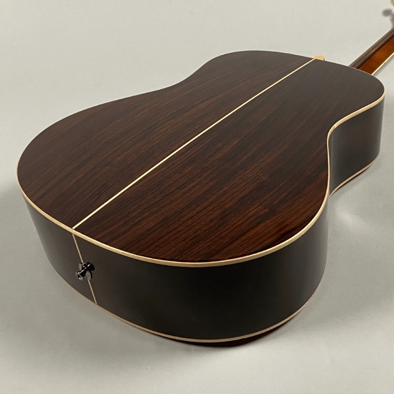 Yamaha LL16ARE Chitarra Acustica elettrificata finitura Natual Are